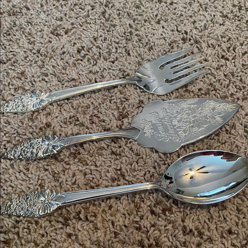 AVON Vintage Gift Collection Christmas Tree Serving Fork, Spoon and Cake Server